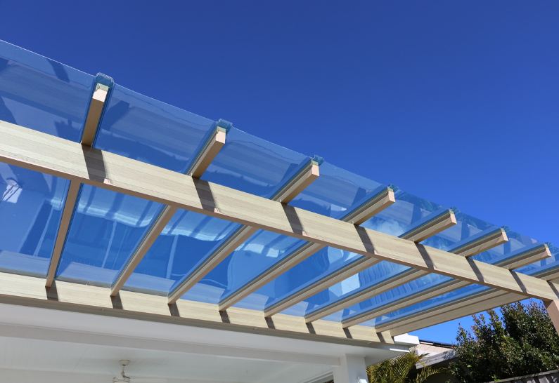 PERGOLA AVEC PLAQUE EZ GLAZE TRANSPARENT