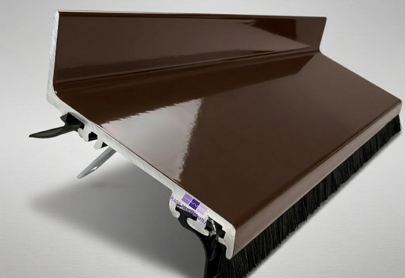 Profil mural universel SUNWOOD en aluminium marron